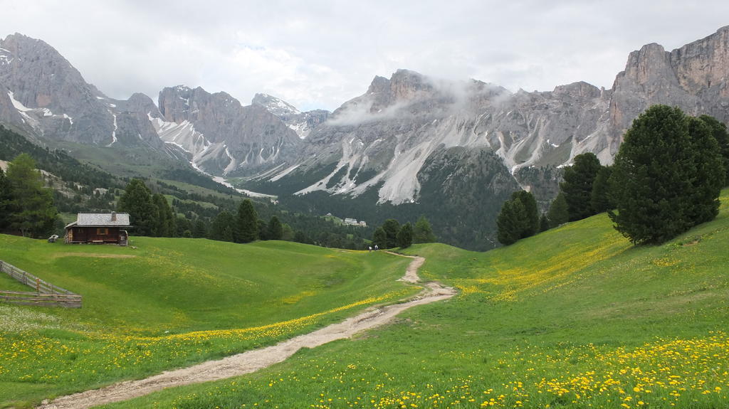 Garni Le Chalet Santa Cristina Val Gardena Екстер'єр фото